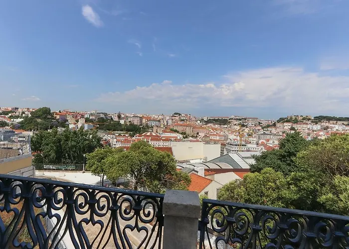 Tailor Made Flat In Central Bairro Alto